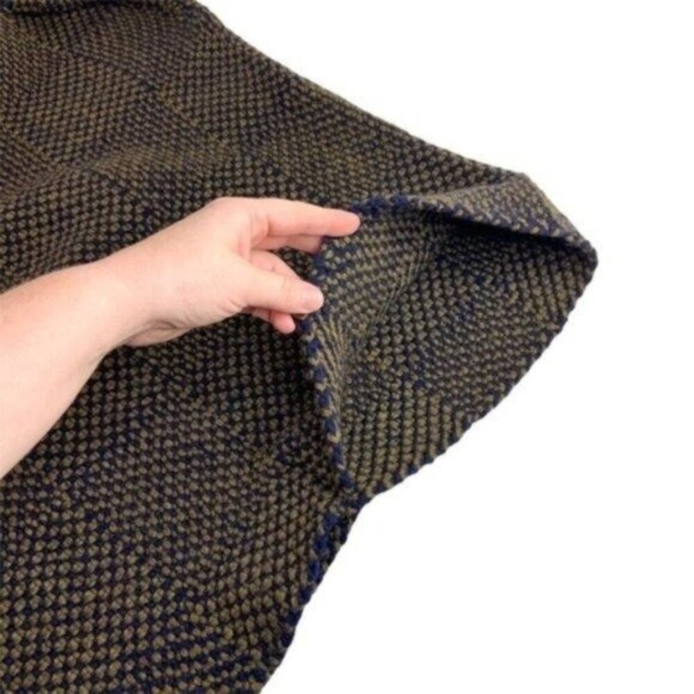 Fisherman Out of Ireland Merino Wool Knit Poncho in Woven Navy and Green - Picture 4 of 6